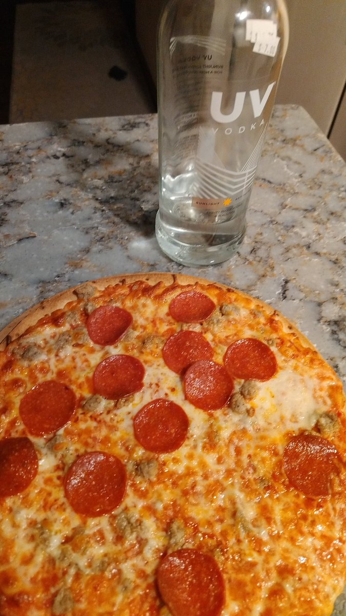 Iwillnotdrink's tweet photo. dinner https://t.co/TNWJtos21h