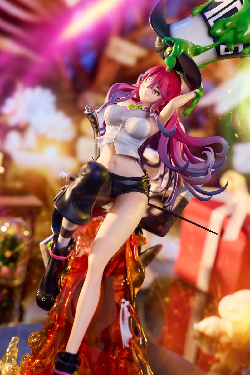 「Mad Hatterをモチーフにしたオリジナルフィギュアが8月に販売されます!!」|Ryota-Hのイラスト