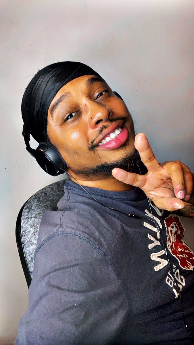 JhayceOfSpades's tweet photo. I got told I post my singleness “every week” … &amp; yet, have you changed that status?👀👀👀👀 #No #Hush #SINGLETWITTER Where you at?!🎊🎉😅☺️ https://t.co/hHIXrjPXQz
