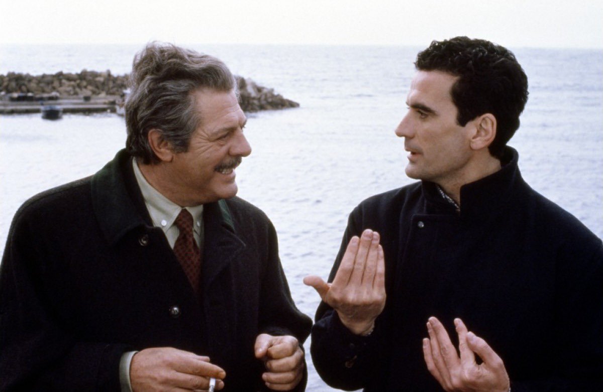 edoardo_bi's tweet photo. @davidcinema Che ora è, by Ettore Scola (1989) https://t.co/clH3Oqlitg