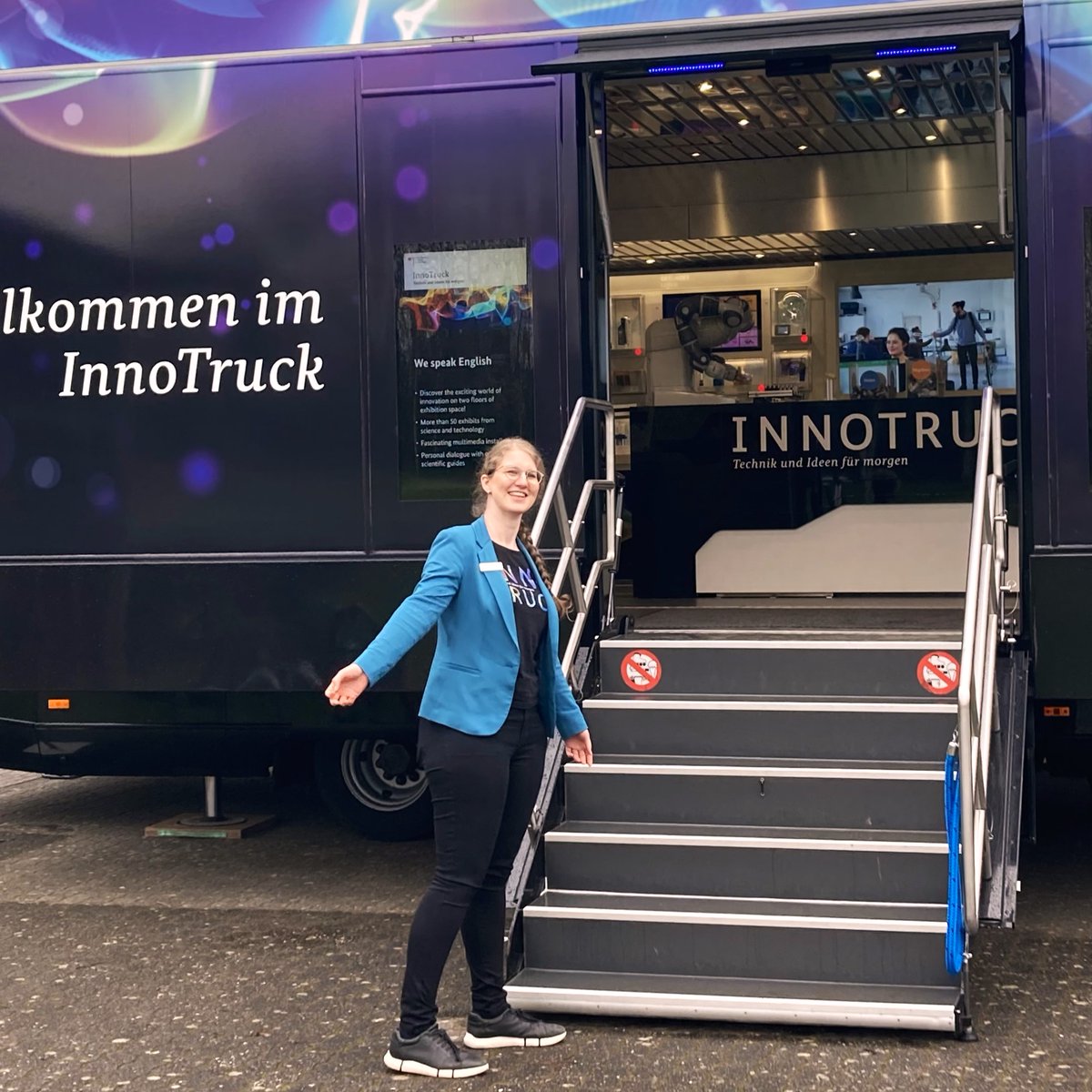 🙂Der Countdown läuft – Nur noch 4 Tage bis zur @hannover_messe! Wir sind bereit & freuen uns schon sehr! Vom 22.-26. April könnt ihr den #InnoTruck täglich von 09-18 Uhr in Halle 2, Stand A48 besuchen. Erfahrt mehr über #Innovationen & #Technologien! #HM24 📸Entstanden in Bonn.