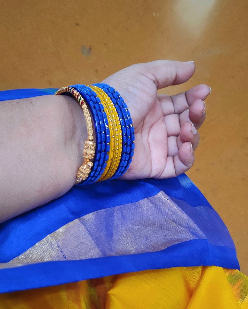 Seemajay9's tweet photo. My Bangle media https://t.co/TQjGCrXQ8f