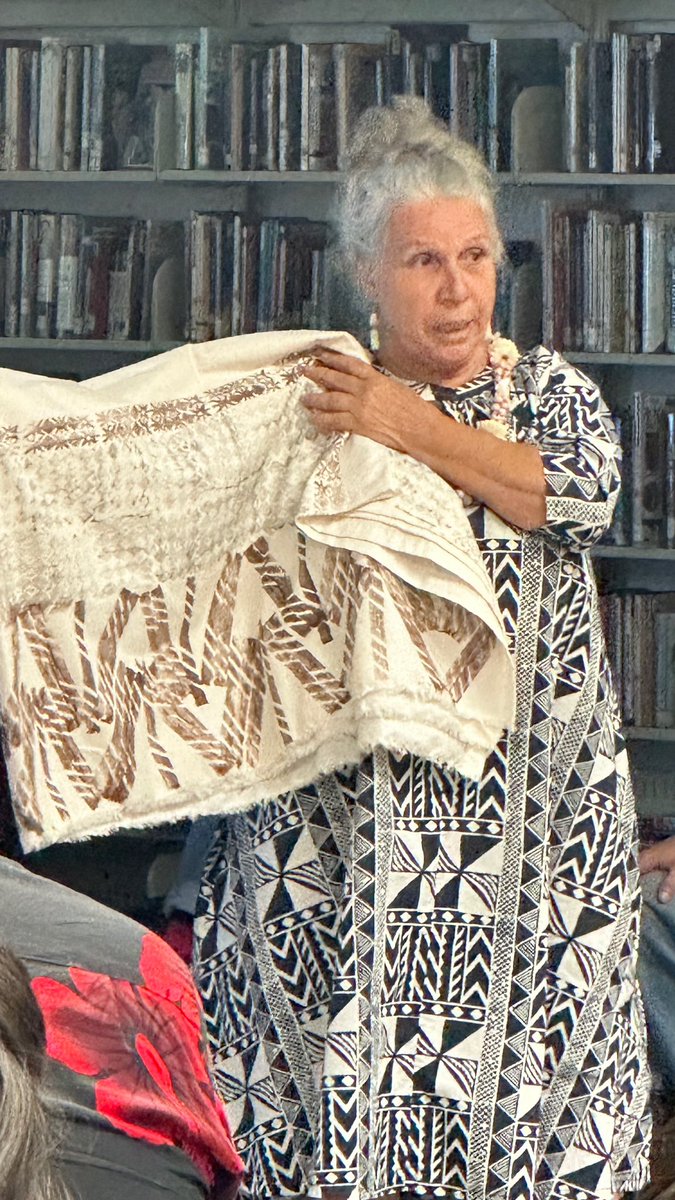 Kealakehe Intermediate tweet media