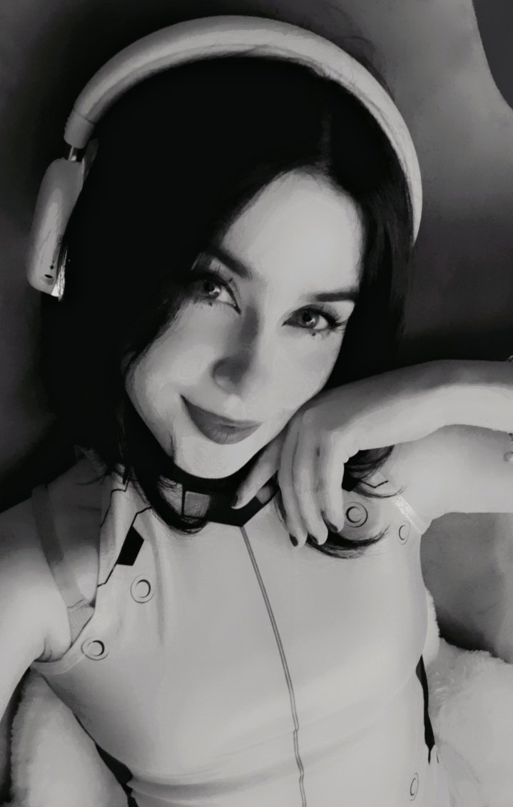marynee_'s tweet photo. ¿Estrenamos temporada de OW2?

Llego en 15 
https://t.co/Bd5qC406kg ❤️‍🔥 https://t.co/xkjBuegWkK