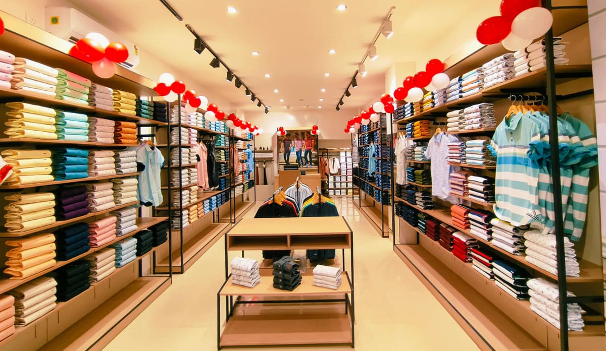 KlubFox97's tweet photo. Hey everyone! Guess what? We're super thrilled to tell you that we've just opened a brand-new Klub Fox store in New Ambikapur, Chhattisgarh! ✨

Location📍-Klub Fox, Shop A/2, Near T.V Tower, Banaras Chowk, New Ambikapur, Chhattosgarh - 497001

#KlubFoxLaunch https://t.co/iuuzzlGPzh