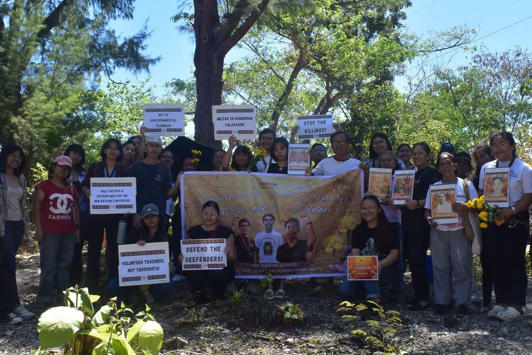 After a short program, the groups planted trees as a symbol of their growing struggle as they continue to seek justice as well as amplify the cause of the Lumad. Report and photos from ANINAW Productions