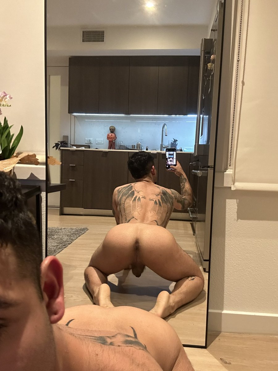 eljuano31's tweet photo. I’ll be daddy’s goodest boy if you fuck me while your friend throats me https://t.co/mOSVUxVWTG