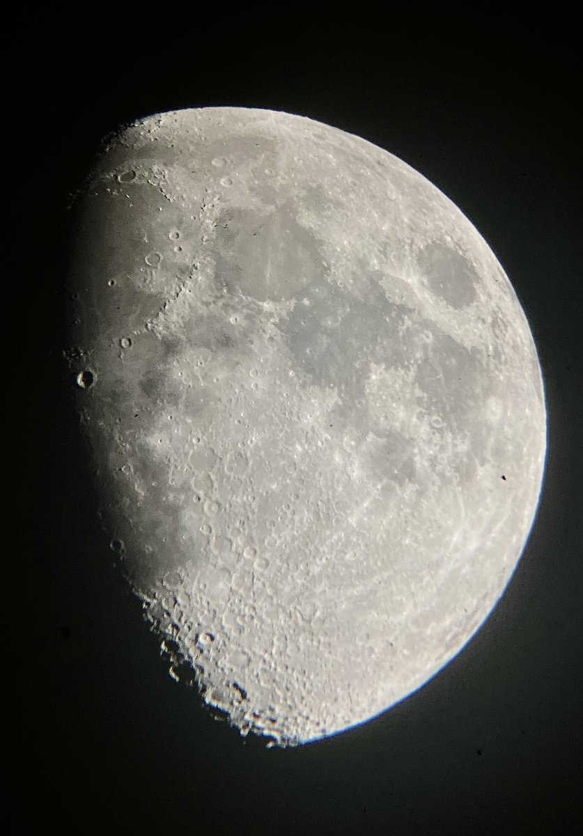 Tonight’s waxing gibbous #Moon. #astronomy