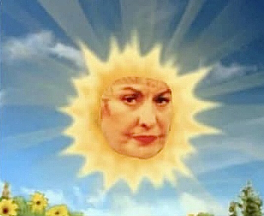 introvertsmemes's tweet image. Me trying to be a ray of sunshine