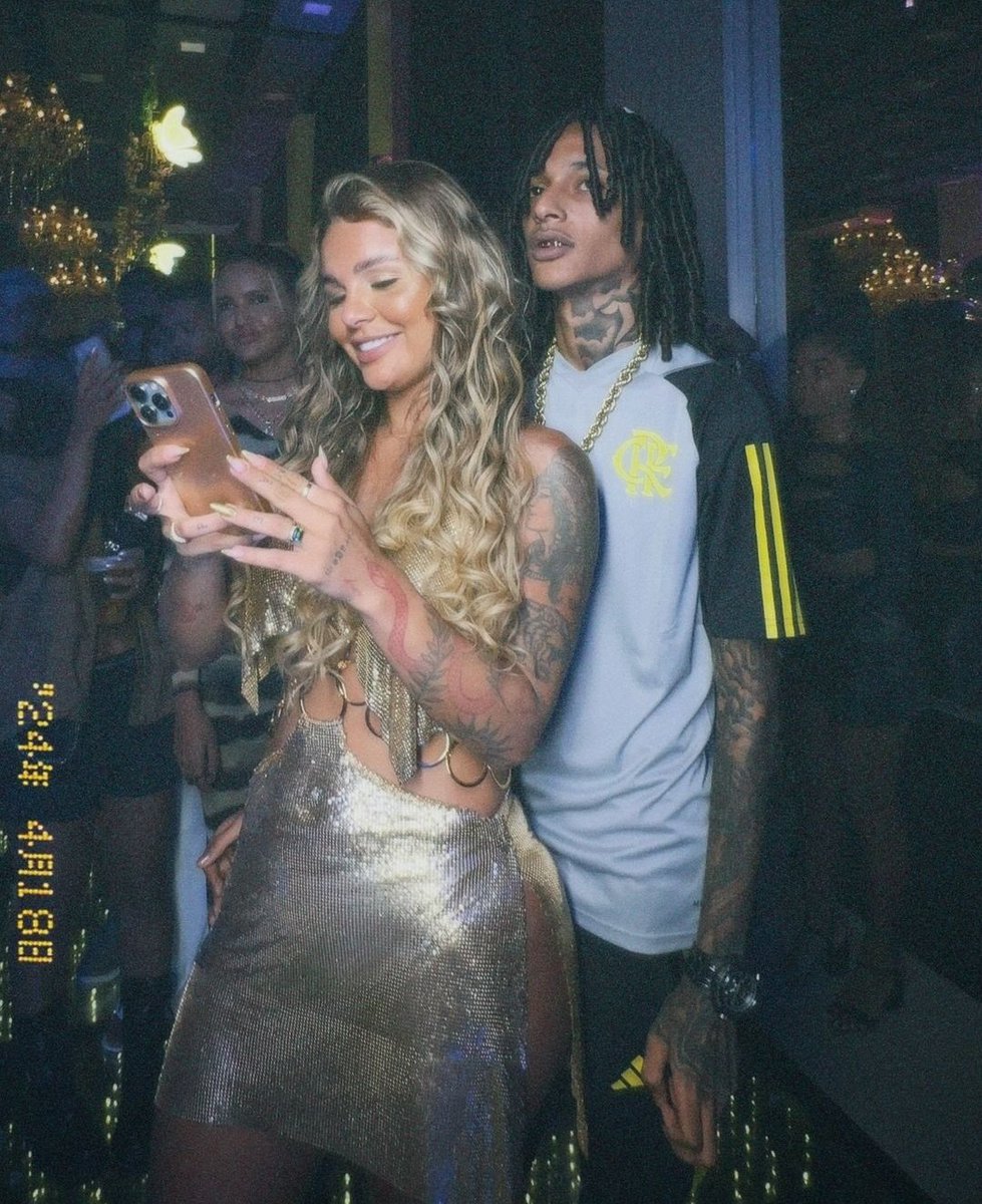 Fernanda e Oruam, agora pouco na festa de 1M.