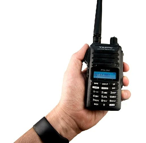 totradio's tweet photo. 🛩️ ¡Comunica como un profesional en el aire con el Walkie de Banda Aérea Yaesu FTA-250L! 🛩️
https://t.co/D8EBmz1jv7

✔️ Comunicación nítida. ✔️ Diseño ligero y ergonómico. ✔️ Banda de frecuencia dedicada.
#Bandaaérea #Aeronáutica #Ultraligeros https://t.co/1z5wQpObaP