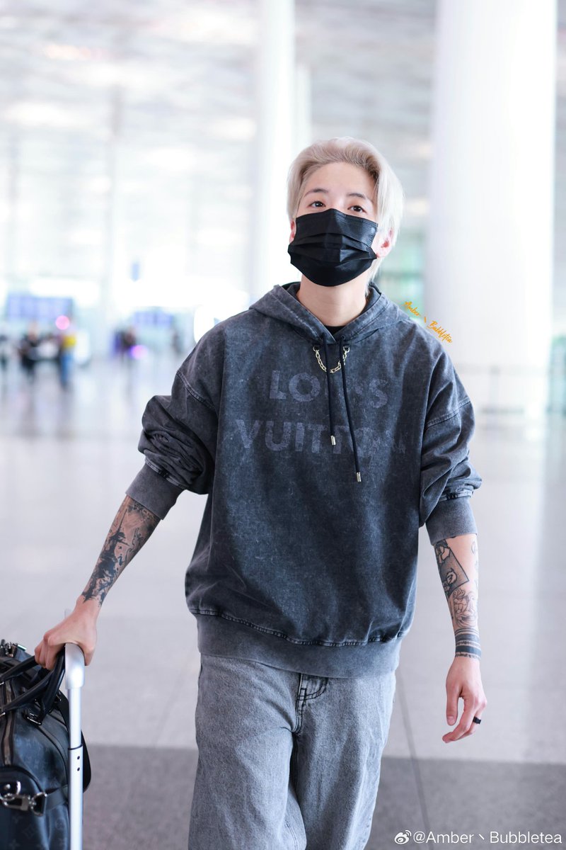 shei1028's tweet photo. 刘逸云Amber Liu fancam 170424
📸Amber丶Bubbletea wb
...
#刘逸云 #刘逸云Amber
#AmberLiu刘逸云  #AmberLiu #ACloud https://t.co/A56RmI403f