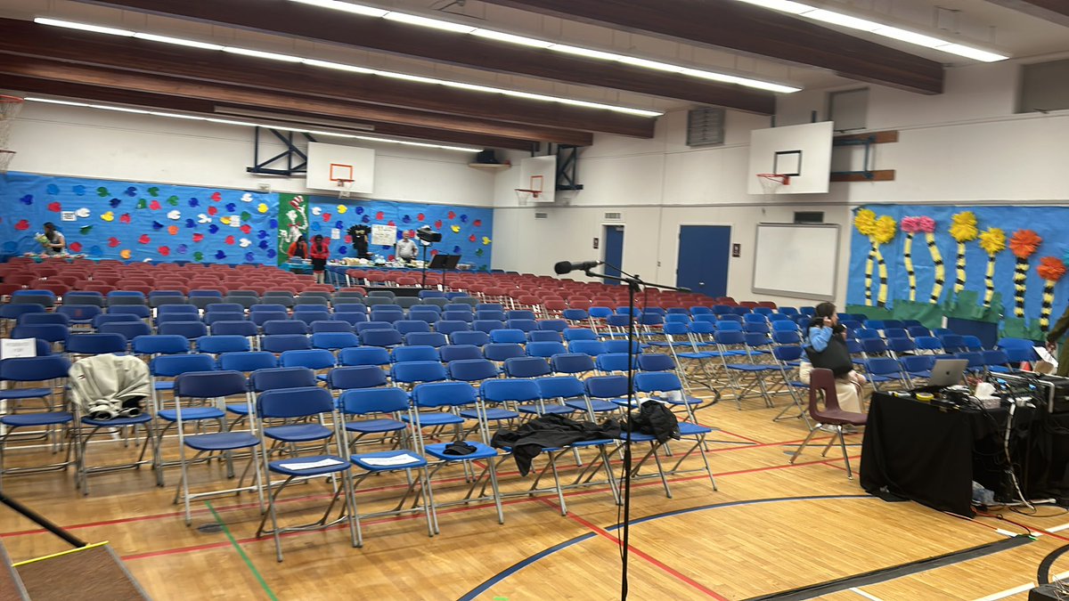 EcoleInman's tweet photo. #wow   The chairs were set. We were ready.  Cast 1 was magical.  Can’t wait for Cast 2 tomorrow.  So many beautiful conversations with families.  I love my job. #grateful  @burnabyschools https://t.co/K3QiA1b5GZ