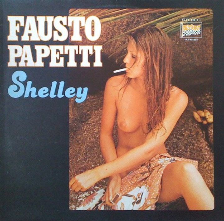 Io mi ricordo di un certo Fausto Papetti, sassofonista, aveva le copertine dei dischi sempre con ragazze nude!