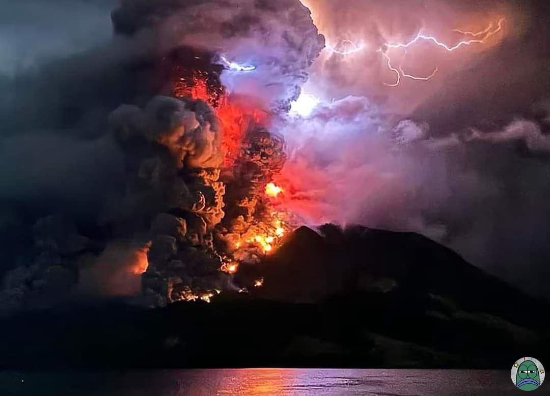 💚 Pray For Sulawesi Utara

Gunung Ruang 🥀