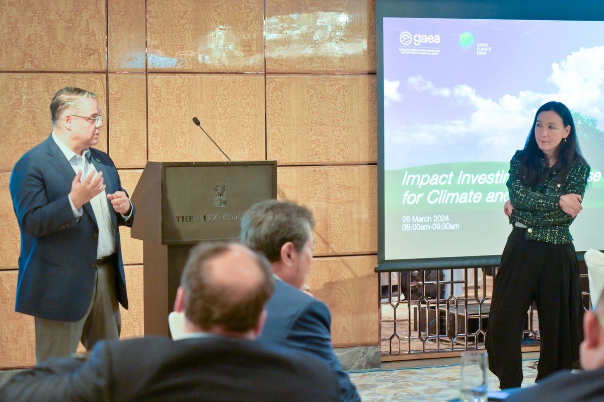 theGCF's tweet photo. Catalysing partnerships to scale up #climateaction.
On the margins of #OneEarthSummit, GCF and the GAEA initiative co-hosted a roundtable session on unlocking finance for nature and climate, zooming in on catalytic multi-stakeholder collaborations. 👉 https://t.co/TyfUTlYhC4 https://t.co/dTLRfvxe0d