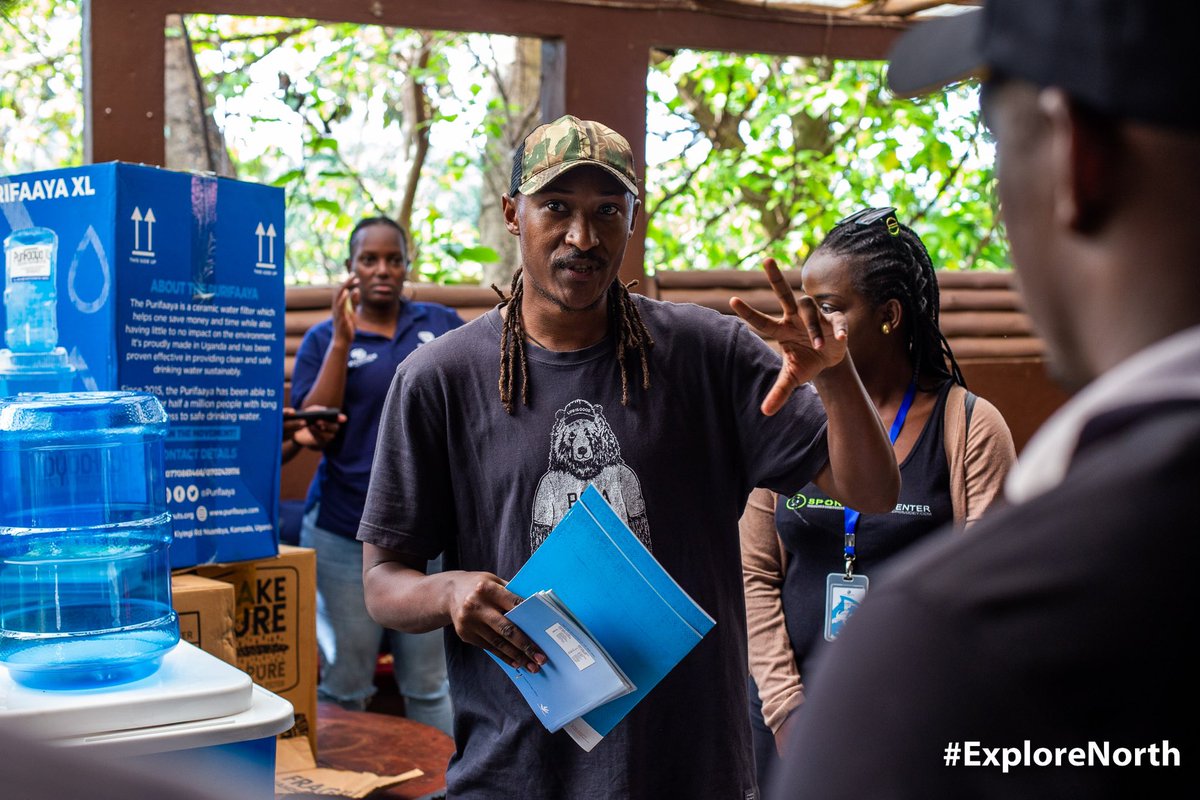 vivaconagua_UG's tweet photo. #throwback to When we joined @MTWAUganda Explore Uganda #exploreNorth for CSR activities at Kijuu Primary Sch where we painted a mural on Menstrual Hygiene mgt and donated @purifaaya Ceramic Water filters as well. https://t.co/p353uXkLcA