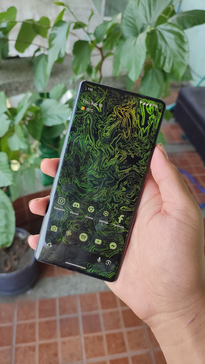 SlayinCornCob's tweet photo. This is hot thanks @dbrand https://t.co/SqdgZnqMca