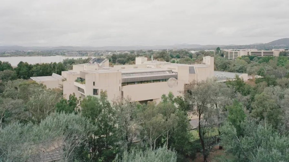 🗿 Redmond Barry Distinguished Professor & Chair of Architecture Philip Goad has been appointed Chair of the Jury for @NatGalleryAus' Sculpture Garden Design Competition → unimelb.me/3w0uJGf @ArchitectureAU