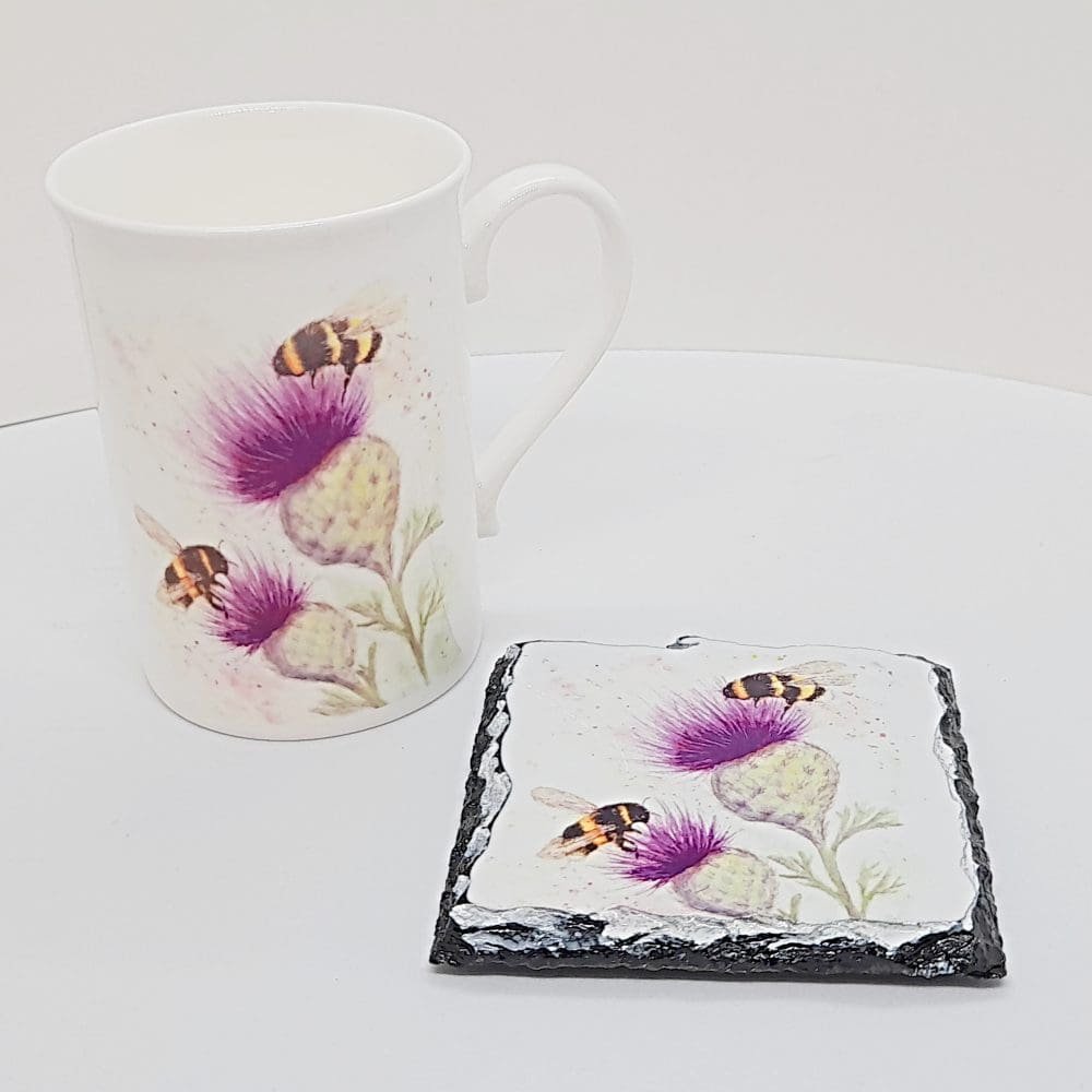 Love this mug set from @kblacey 
Bee Fine Bone China Mug and Coaster duo thebritishcrafthouse.co.uk/product/bee-fi… #tbchboosters #tbch #gifts