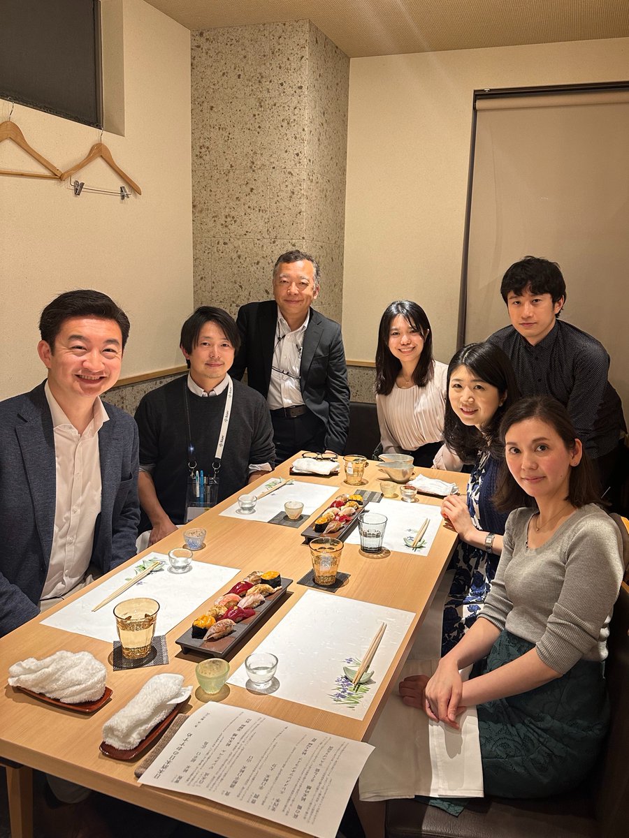 BenXuLab's tweet photo. Incredibly grateful for the warm hospitality by Profs. Aihara and Saito and the rest of the ophthalmology department at @UTokyo_News_en. We had a great discussion about #angleclosure #glaucoma. I was also fortunate to catch the beautiful cherry blossoms in full bloom! @USCEye https://t.co/Z3AlVyw5IS