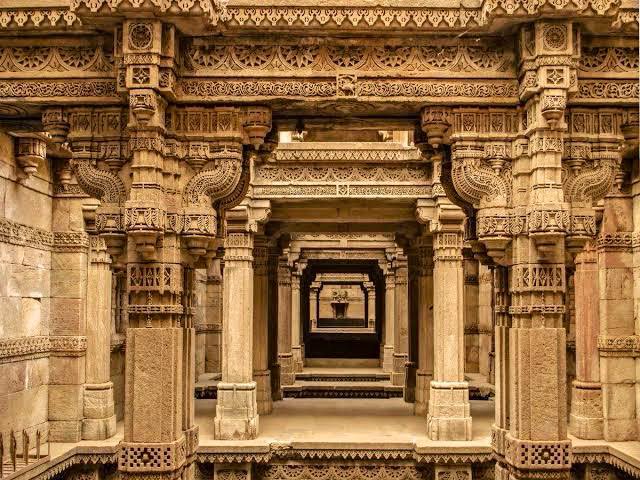 Swati_H12's tweet photo. हमारे इतिहास, हमारा गर्व, हमारी पहचान - विश्व धरोहर का अभिन्न हिस्सा।

#WorldHeritageDay #HeritageDay #heritage https://t.co/WCMQFOEEHj