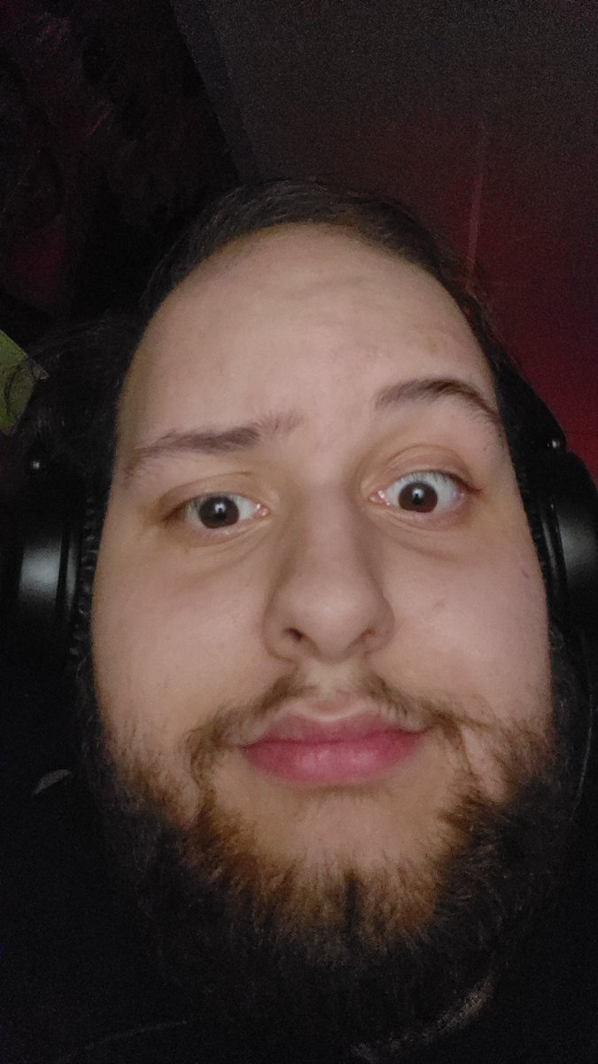 ScaryDusk25's tweet photo. @sparxsiris Wait, So i'm hot?.........hmm, Nah. https://t.co/QJf58jucFt