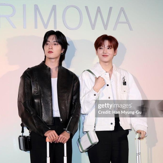 หล่อจัด

RIMOWA WITH HARUTO JUNKYU #JUNKYU_X_RIMOWA
#HARUTO_X_RIMOWA
@treasuremembers