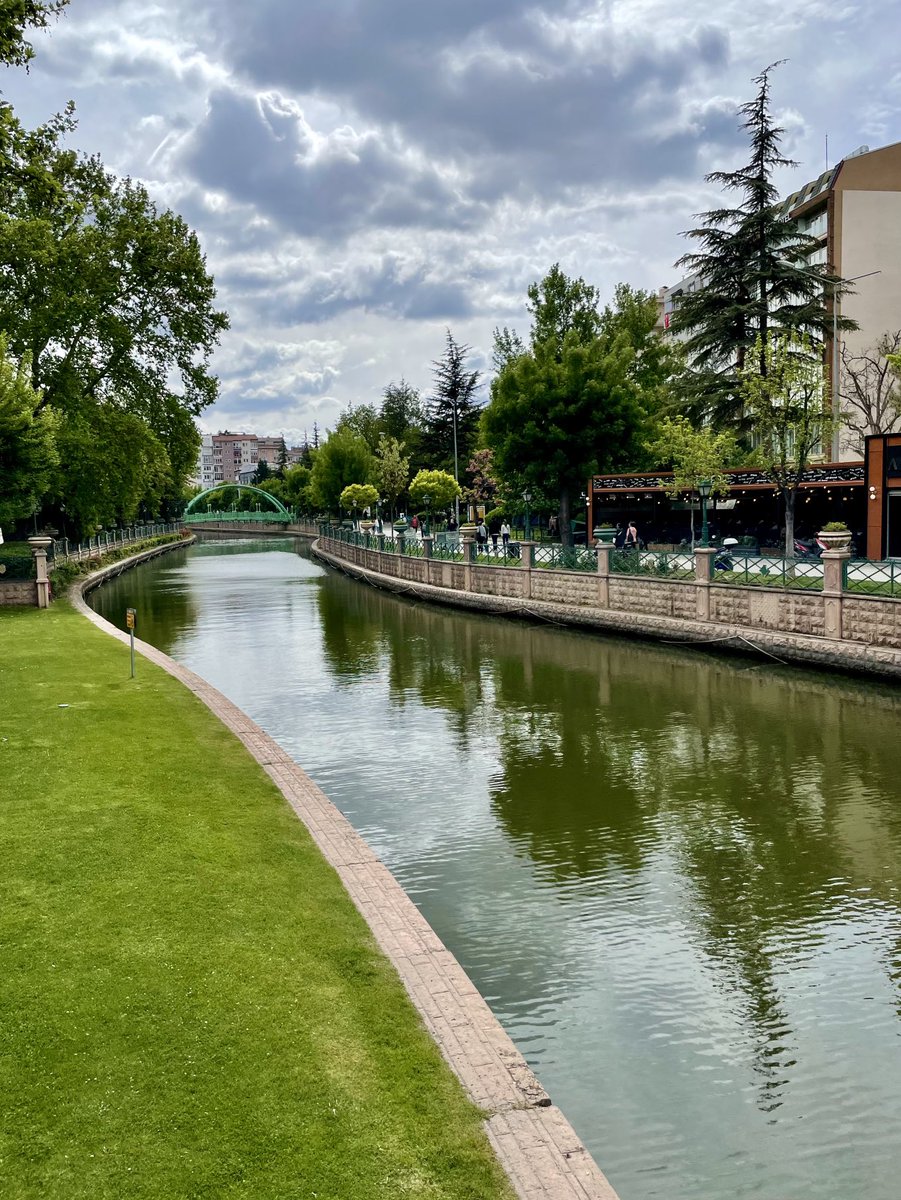 1aysedogan's tweet photo. Eskişehir sizi çağırıyor.
“GEZİ PROGRAMINIZI ESKİŞEHİR’e YAPIN”
 
15-22 Nisan Turizm Haftası kutlu olsun…
#Eskişehir #ŞehirEskişehirdir 
#EskişehirKıymetlidir #PorsukÇayı #Dragon #gondol https://t.co/5O2OoCfeV9