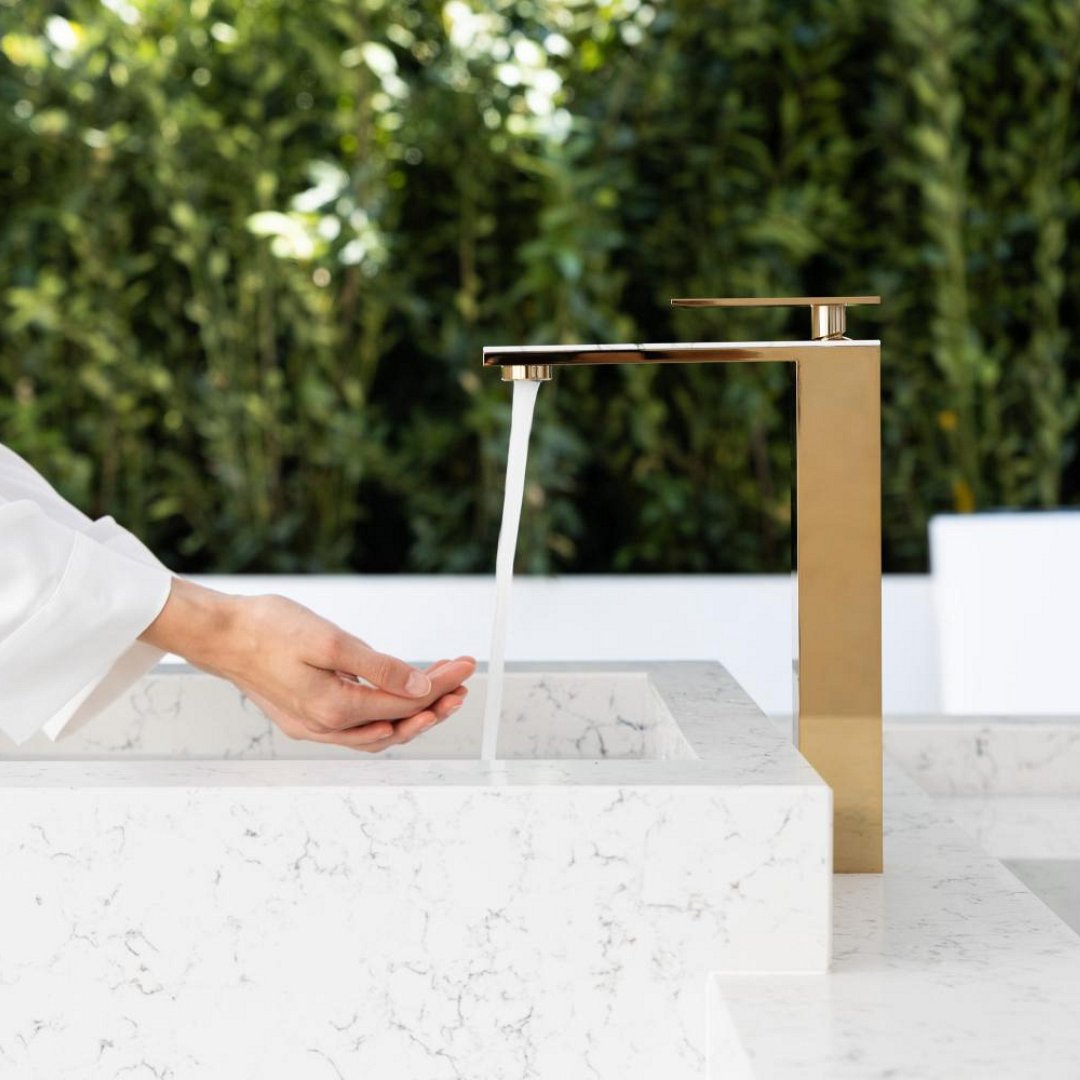 GroheUK's tweet photo. Introducing GROHE Allure Gravity - a bold and eye-catching addition to our Allure product line. With its sleek planes and gravity-defying design, the GROHE Allure Gravity offers endless possibilities for personalisation and creativity!
#MilanDesignWeek #GROHESPA https://t.co/vIEn7slpSb