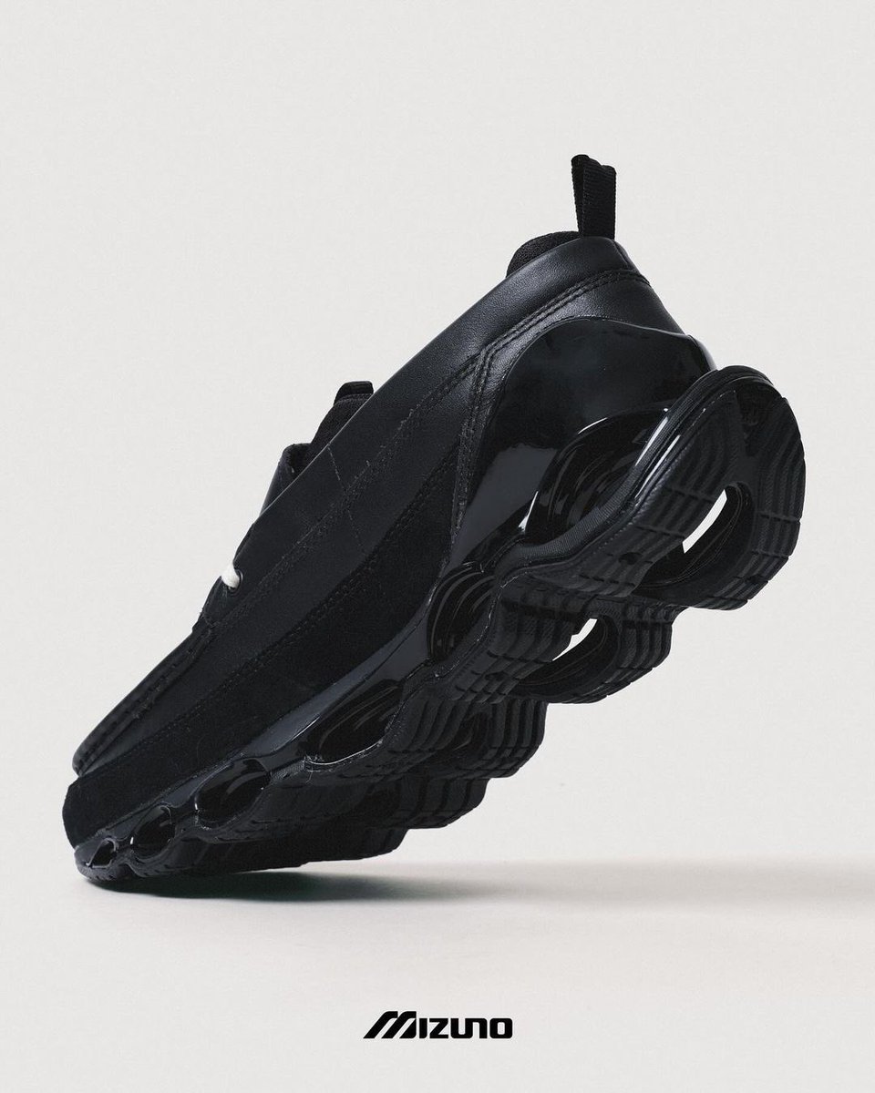 uptod4te's tweet photo. MIZUNO 『Wave Prophecy Moc “Black”』が国内4月25日（木）に各店頭およびオンラインで再販。［D1GD230601］［ミズノ ウエーブプロフェシー モック ブラック スニーカー 革靴 リストック］
https://t.co/pxlgMMtRdE https://t.co/HCt19Y6cFj