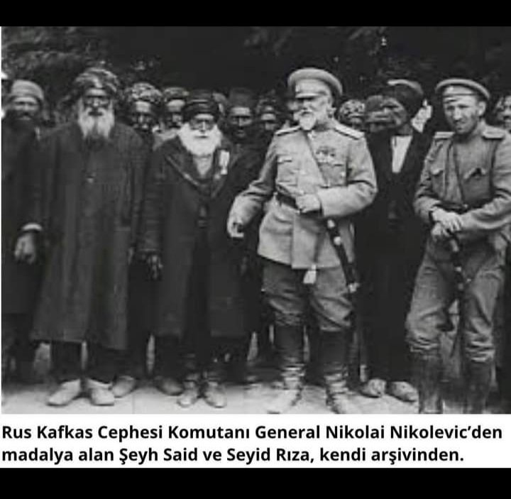 yilmazlm's tweet photo. Musul Kerkük bizim diyoruz ,
İngiltere bizim diyor.
Barış görüşmeleri işe yaramıyor.
Tam Musul üzerine savaş için hazırlanırken,
İngilizler Seyh Said ile anlaşarak, ülkemizde isyan çıkartıyorlar. 
Sonuç: Musul Kerkük İngiltere'ye kalıyor.
Hain her zaman haindir. https://t.co/ADdSSqg3He