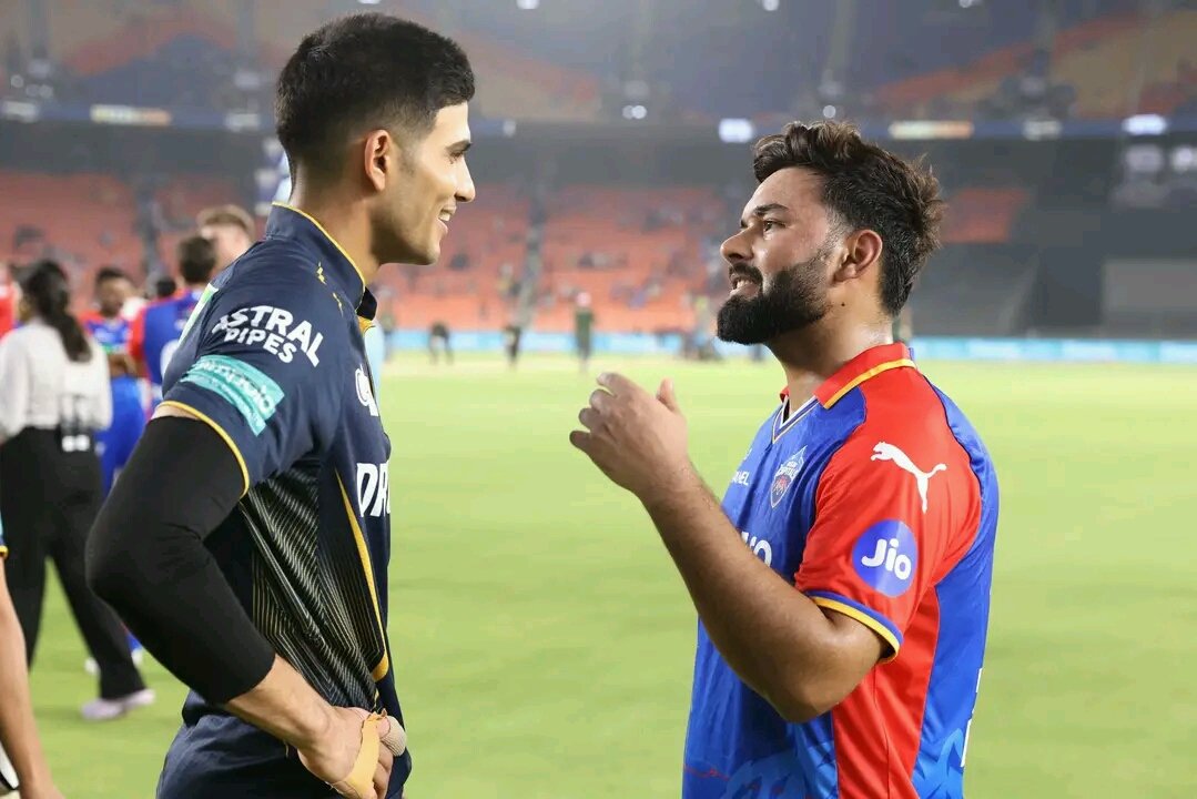 CricMerit's tweet photo. Post-match chat between the captains 😉

What could they be discussing? 🤔

#TATAIPL | #GTvDC | Shubman Gill | Rishabh Pant https://t.co/ojVdAPftpn