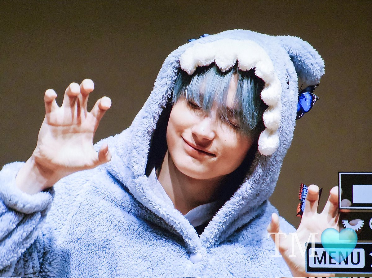 tyuncrush's tweet photo. BABY SHARK 😭😭😭😭😭😭😭😭😭😭😭😭😭😭😭😭😭😭😭😭😭😭😭😭 https://t.co/hdQTOym9vE