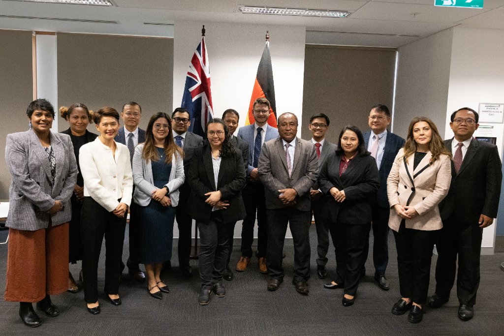 Australia & Germany co-hosted Southeast Asian officials on a study visit focused on implementation of @UN Security Council Sanctions Resolutions in Southeast Asia. A vital opportunity to listen & understand regional perspectives on shared challenges & how we meet them together.