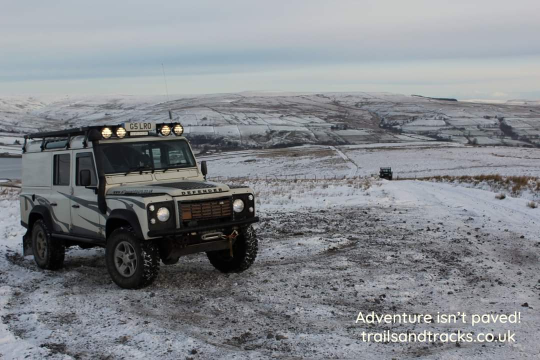 #POTD Waiting patiently, for Steve to close the gate, winter playtime! Never seem to get the chance these days 🤫😉
#TrailsandTracks 
#4x4Adventures
#AdventureIsntPaved!
#4x4Tours and #4x4Treks 
#willyouexplorein 2024?