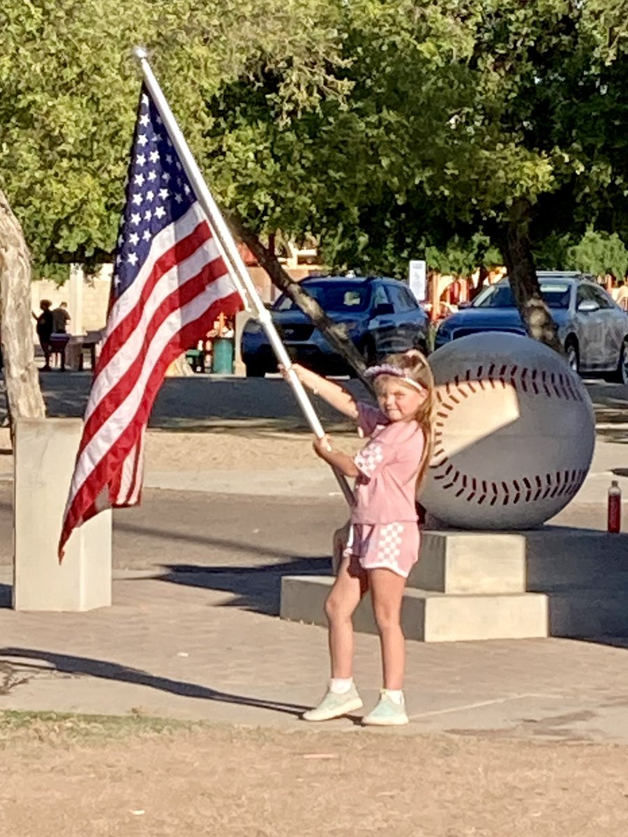 EastValleyBB's tweet photo. Wrenn holding the flag to start the games on her birthday! 4/17 https://t.co/KV0wxHqFpM