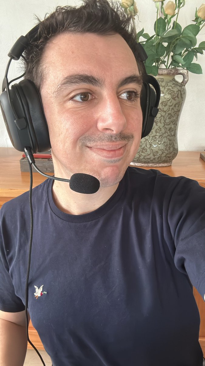 Stream depuis chez mes parents en haute Savoie ! On live avec mon super casque @KonixInteract pour l’occasion :D ttv/armatorlk