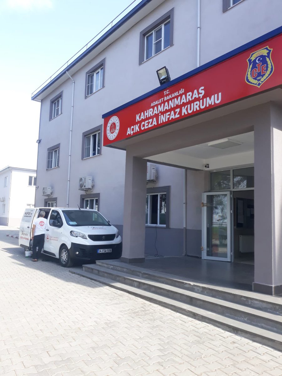kmarasnufus's tweet photo. Mobil Hizmet Aracı ile Kahramanmaraş Açık Ceza İnfaz Kurumundaki  33 vatandaşımızın kimlik kartı müracaatı alınmıştır.

#HayatınızınHerAnında 
@AliYerlikaya 
@itasyapan
@TCNufus 
@mukerrem_unluer 
@TCkahramanmaras 
@sevgulzengin_ https://t.co/b4TgVsqyjn