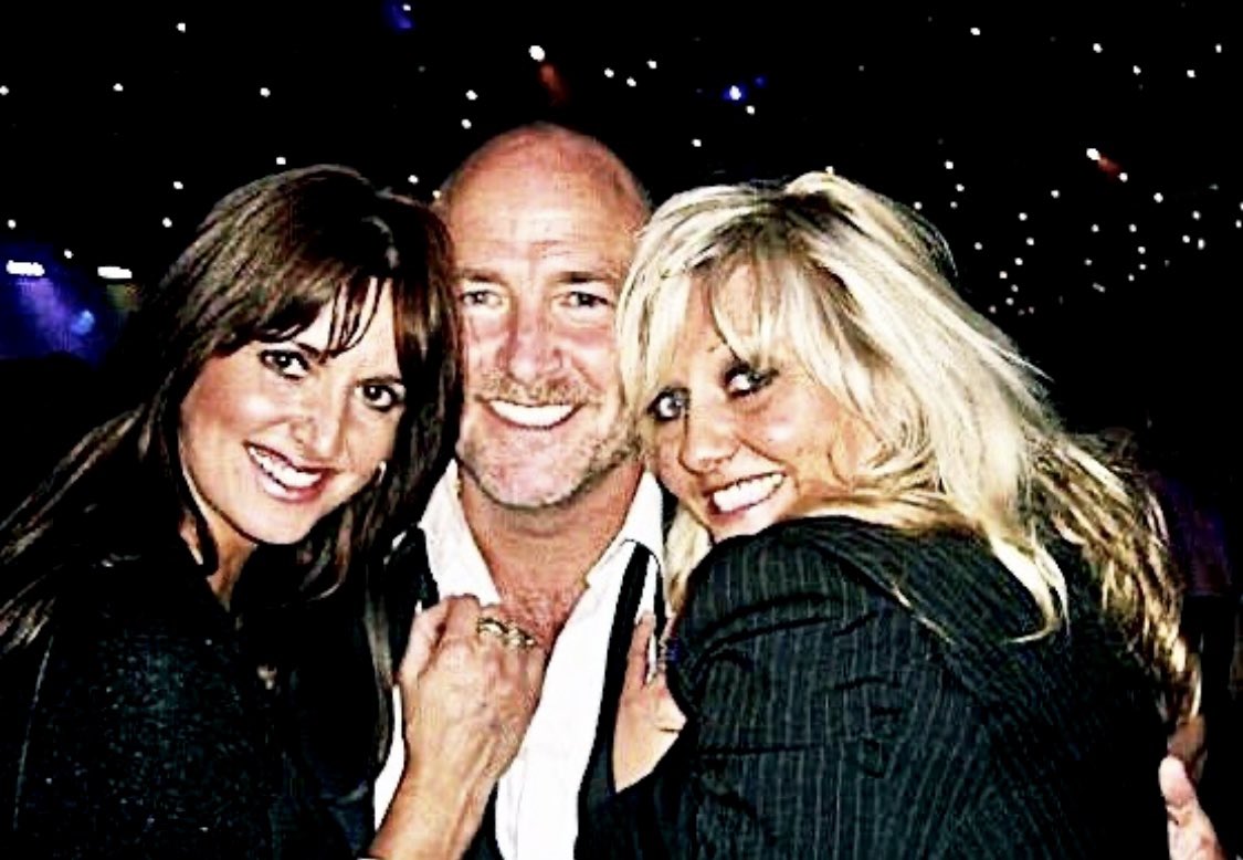 Grimesygrimes's tweet photo. Happy Birthday to the beautiful Camille Coduri a talented actor and lovely Lady
#Birthday @jayneGrimes11 #Actor #CamilleCoduri #DrWho https://t.co/77UkS1rpgl