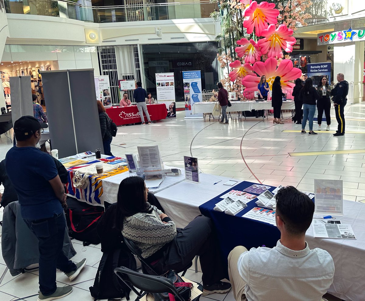 Gender-based violence is the most pervasive & persistent human rights violation. Great to see many volunteers and organizations coming together for the Prevention of Violence Against Women Week to raise awareness. Thanks to @BurnabyRCMP for bringing us together! @MetropolisatMet