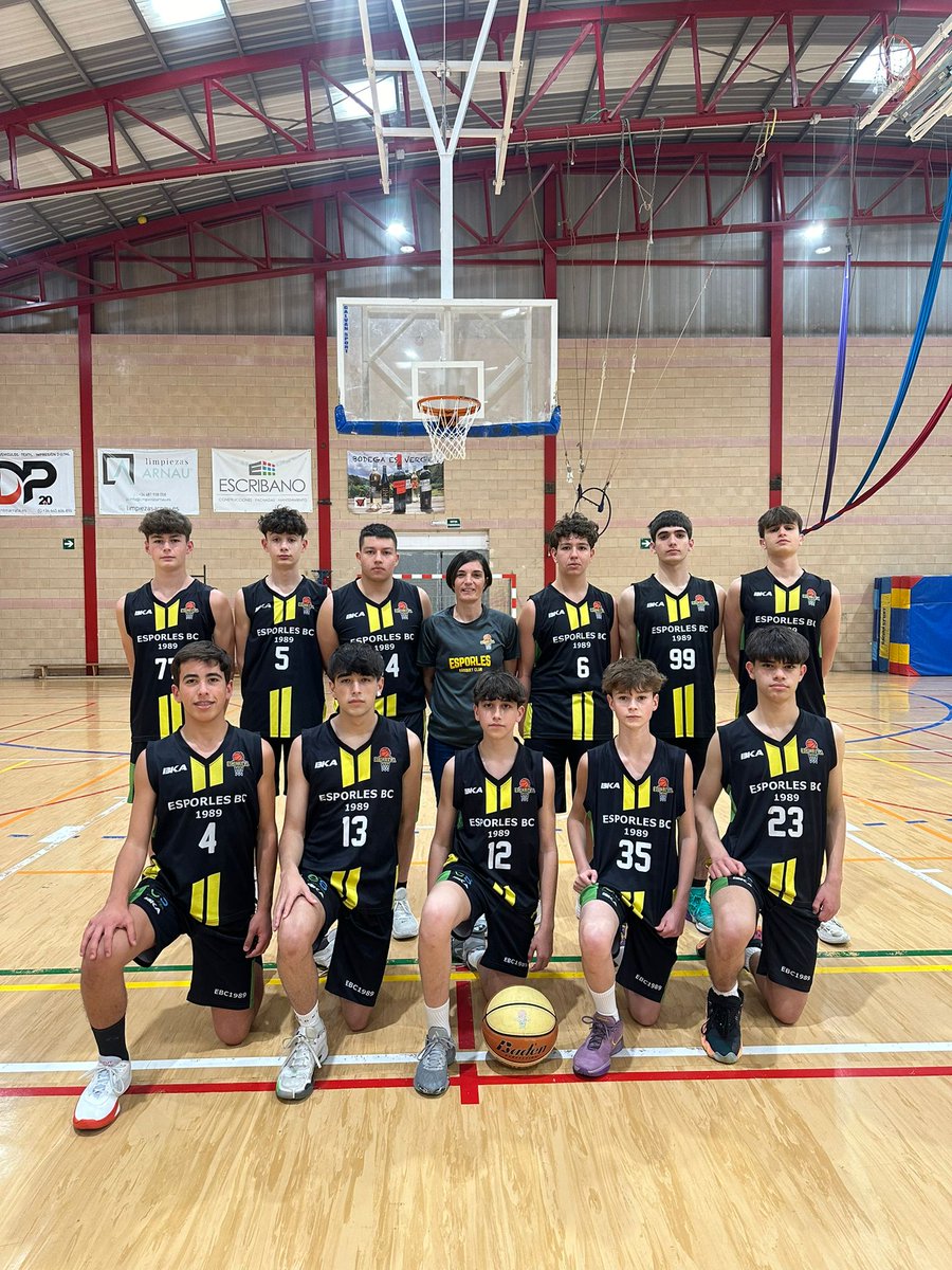 Front1989EBC's tweet photo. Avui els nostres #cadetnegre #EstherMVP juguen el darrer de la temporada.
El marcador determinarà la classificació final d'aquest equip.
Però el resultat de la temporada, ja el sabem: bona feina, negres!
#coratgeiforapor #123Esporles #welovethisgame #negrigrocs #FRONT1989 https://t.co/FlmZ4K2c5I
