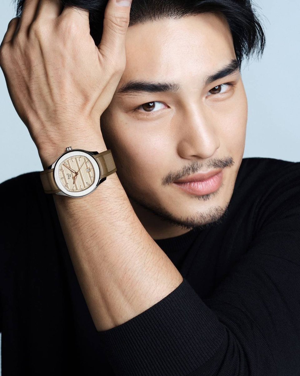 GSHSupportMP's tweet photo. ปัง!  Piaget ประกาศแต่งตั้ง  #อาโปณัฐวิญญ์  ขึ้นเป็น Global Ambassador ของแบรนด์ หลังเดินทางไปร่วมงาน Watches and Wonders 2024 เมื่อช่วงสัปดาห์ที่ผ่านมา ยินดีด้วยจ้า 💛

@Nnattawin1 
#ApoNattawin
#PiagetXApo
#Piaget150 https://t.co/DDBE5RZ0Vm