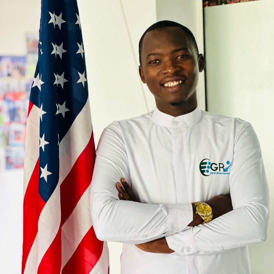 Check out my article on staying connected as a @YALIRLCEA alumni or if you're part of any network. Discover 10 strategies to stay in the loop of impact on pages 5-7 in the #FacesOfYALIRLCEA Magazine Volume2. #IamLeadingTheWay yalirwandachapter.org/faces-of-yalir…