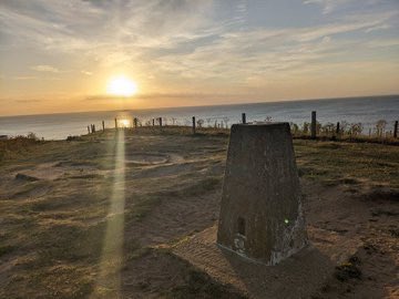 Happy 88th birthday 🥳 to the Trig Pillar @OrdnanceSurvey #TrigWeek 

We’d be lost without them 🤭

Question is do you know where they all? 

Clue one is in the OS top 10 favourites list. 

getoutside.ordnancesurvey.co.uk/guides/what-is…

@TrigThursday #TrigThursday