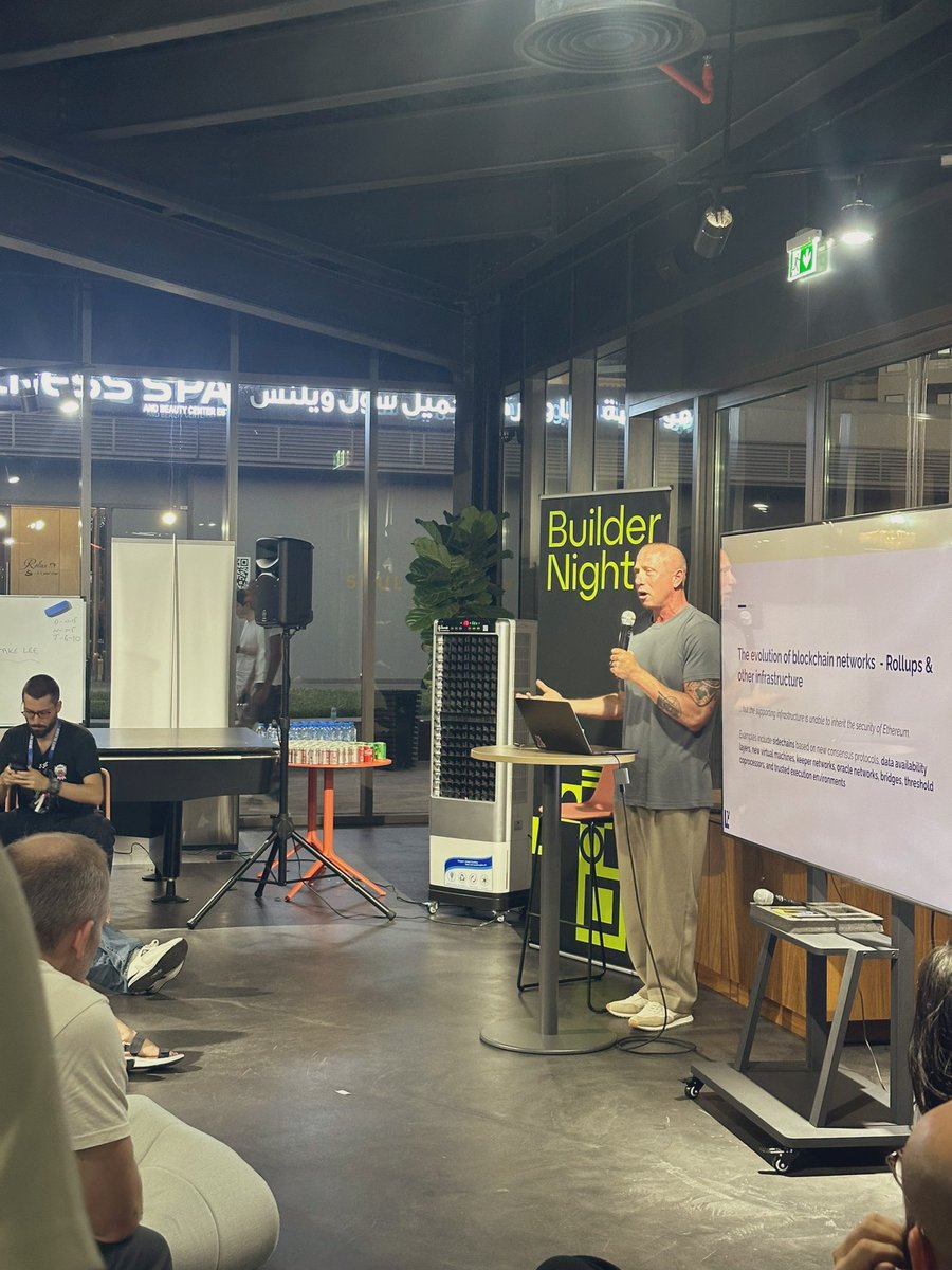 🛠️ another fantastic @Consensys Builder Night! engaging talks and insightful conversations as always. kudos to @francescoswiss and @mirkogarozzo for always curating such a great event. 🫶 s/o to the 🐐, @dabit3, for an amazing talk!