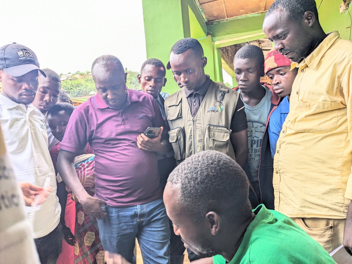 sector_musange's tweet photo. Ndetse nuko yagiye ikoreshwa, bagezwaho imbogamizi bahuye nazo , izakemutse ndetse nizitararakemuka bagirwa Inama, Umurenge wa Musange ukoreramo abakorerabushake 6 bafite imishinga yose yahawe inkunga. 2/2
@mwungeri
@Nyamagabe
@RwandaSouth
@LODARwanda
@RwandaLocalGov https://t.co/bWCgGNFmXi
