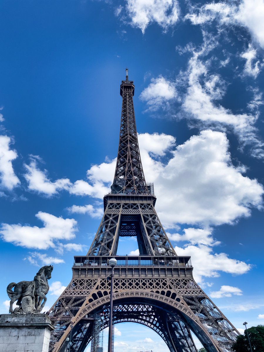 Paris, la Tour Eiffel 

#jmlpyt #ohotography #paris #parisjetaime #visitparis #explorefrance #visitfrance #gettyimagesContributor #shootuploadrepeat #Eiffeltower #Toureiffel #Francemagique