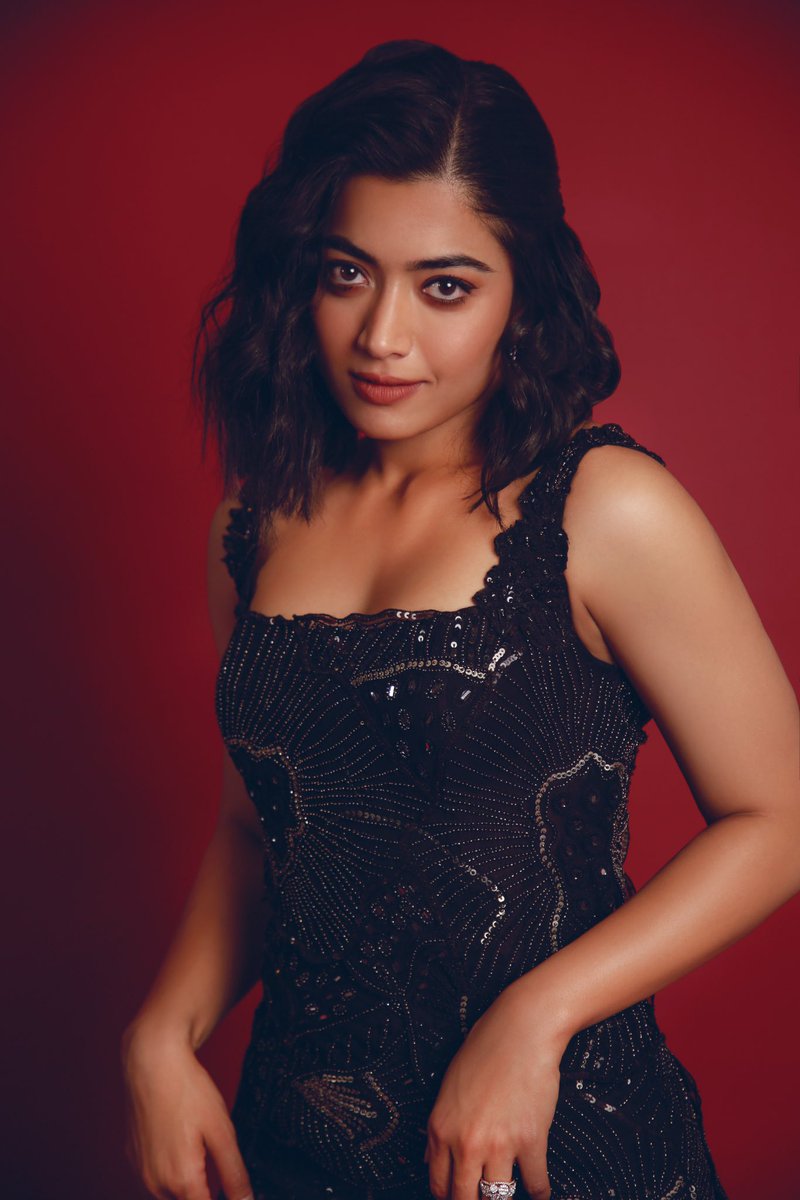 .@iamRashmika & Red theme 🔥