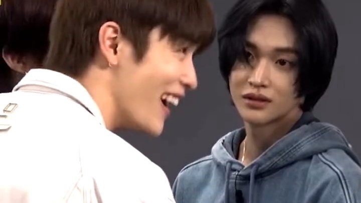 🦌: "everything is possible with you, you make me complete"
🐈‍⬛: "i have sc hyung who's really extroverted and makes me feel i can do anything, even though im shy"